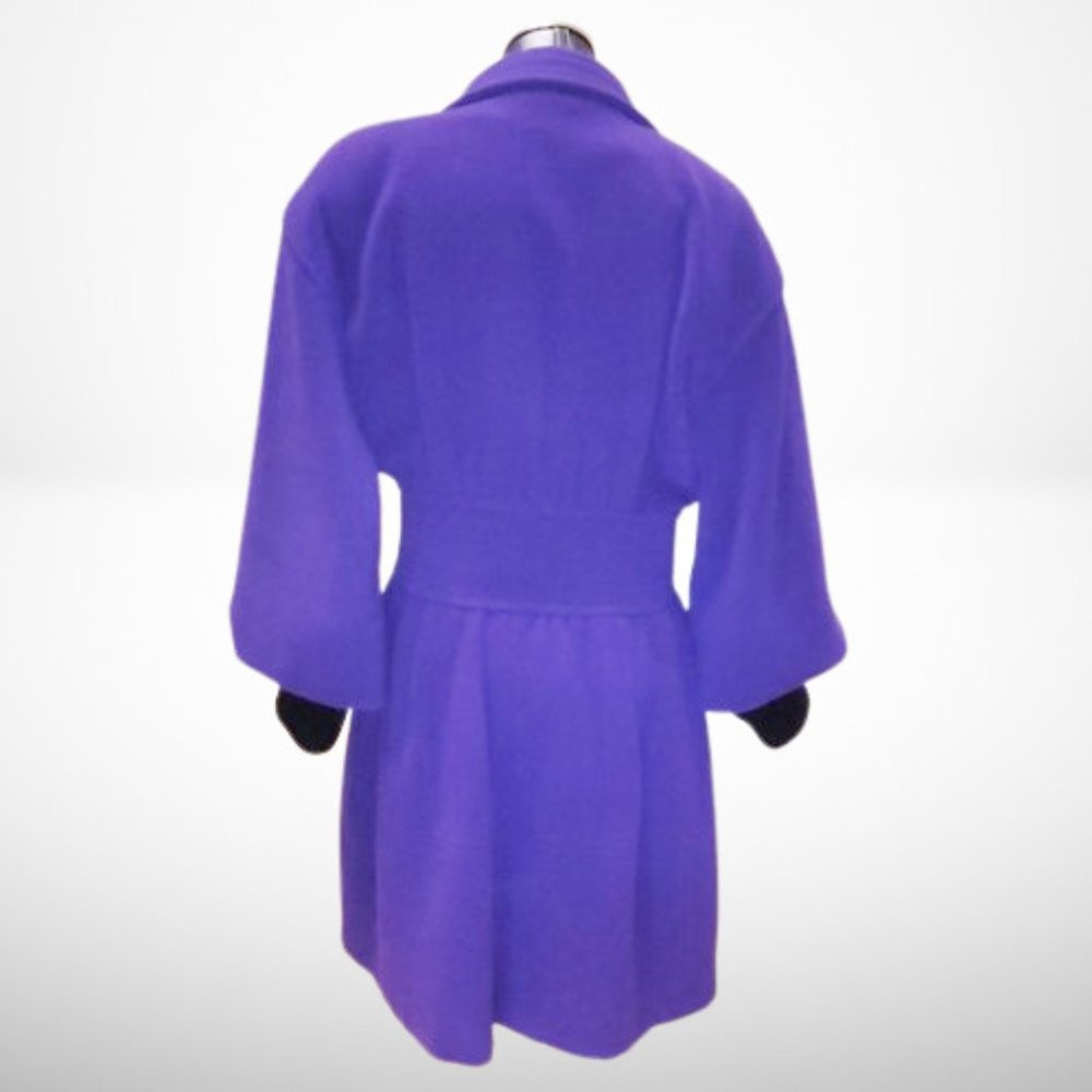 Christian Lacroix Stunning Luxurious Wool & Cashmere Coat. - Picture 4 of 8